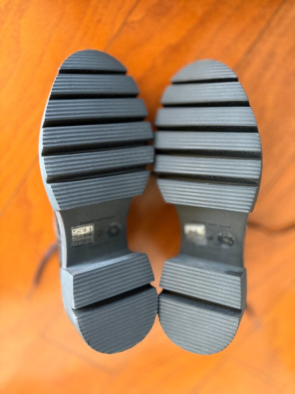 Stuart Weitzman Womens Soho Derby Black - Picture 10 of 12
